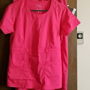 NrG by Barco scrub set womens medium